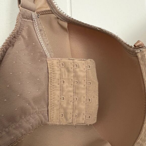 Wacoal -  Retro Chic Seamless Underwire Contour Bra 853186 - Nude 32H - Picture 8 of 10